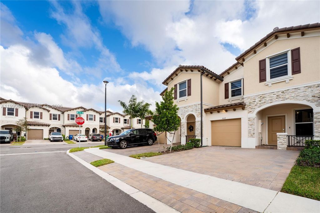 5514 NW 27th Street, Lauderhill, FL 33313