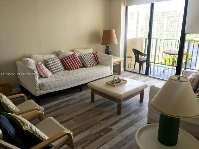 18181 NE 31st Ct 2604, Aventura, FL 33160