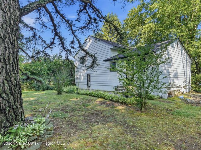 2 Cedar Lane, Saugerties, NY 12477