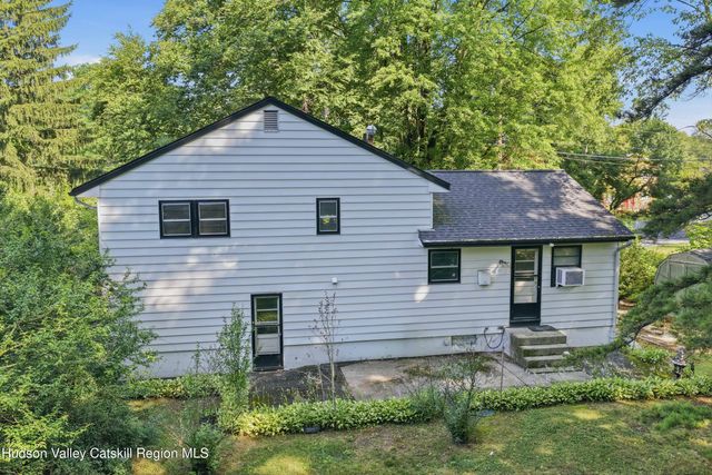 2 Cedar Lane, Saugerties, NY 12477