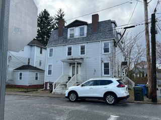 22 Hawthorne Street 5, Norwich, CT 06360