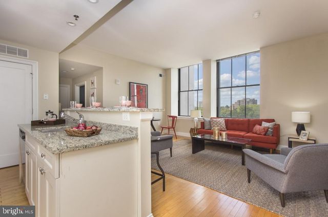 230-38 N 21ST STREET, Philadelphia, PA 19103