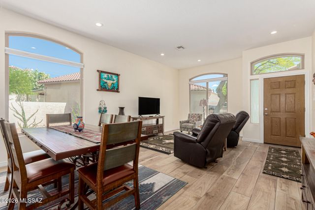 1382 W Sundial Place, Oro Valley, AZ 85737