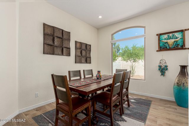 1382 W Sundial Place, Oro Valley, AZ 85737