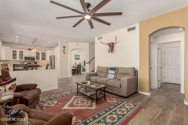 1382 W Sundial Place, Oro Valley, AZ 85737