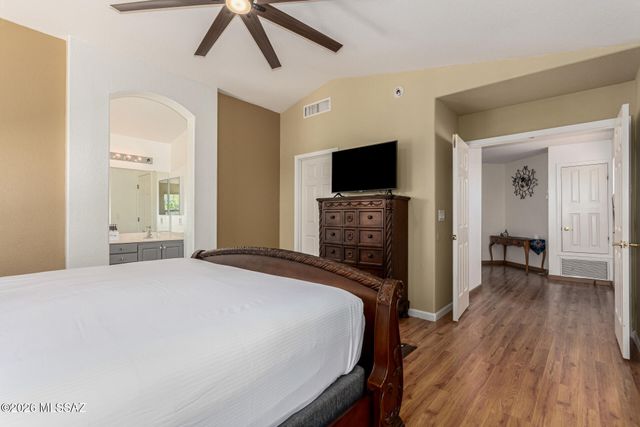 1382 W Sundial Place, Oro Valley, AZ 85737