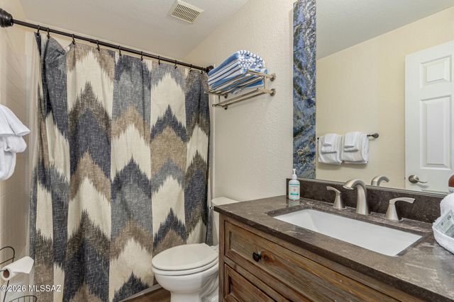 1382 W Sundial Place, Oro Valley, AZ 85737