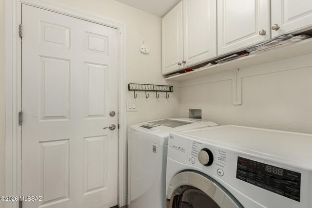 1382 W Sundial Place, Oro Valley, AZ 85737