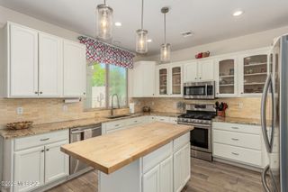 1382 W Sundial Place, Oro Valley, AZ 85737