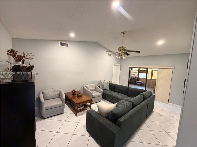 9601 NW 16th Street, Pembroke Pines, FL 33024