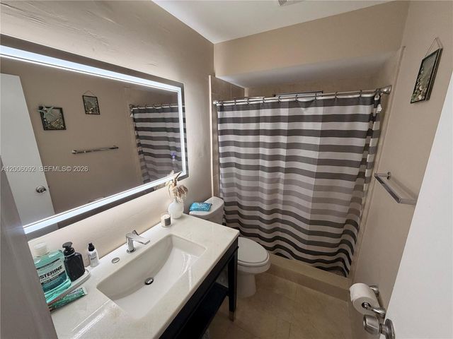 9601 NW 16th Street, Pembroke Pines, FL 33024