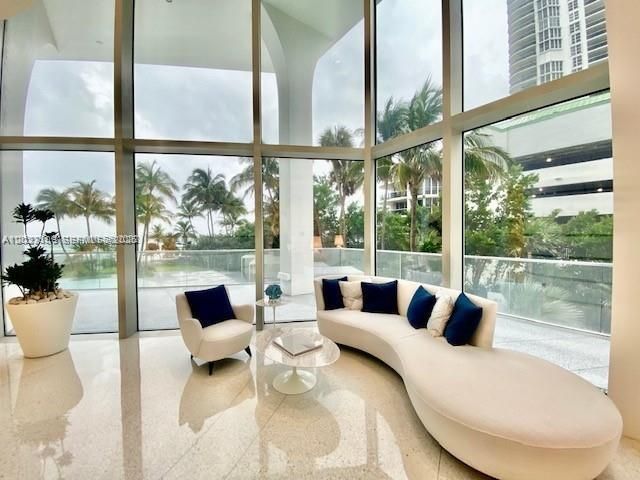 16901 Collins Ave 1104, Sunny Isles Beach, FL 33160
