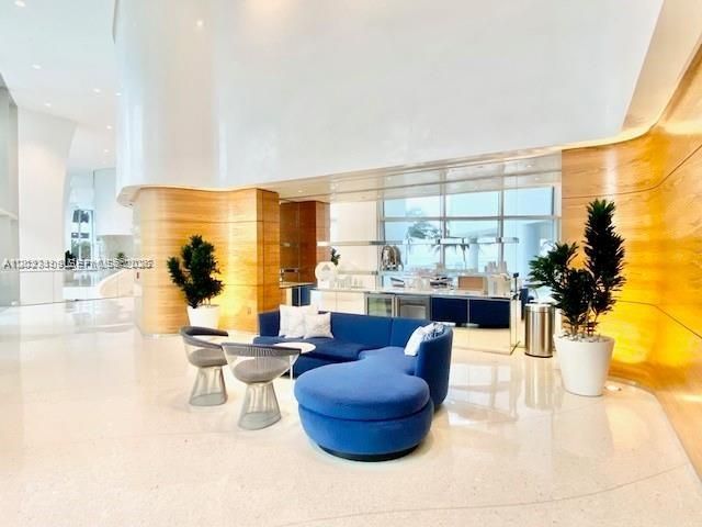 16901 Collins Ave 1104, Sunny Isles Beach, FL 33160