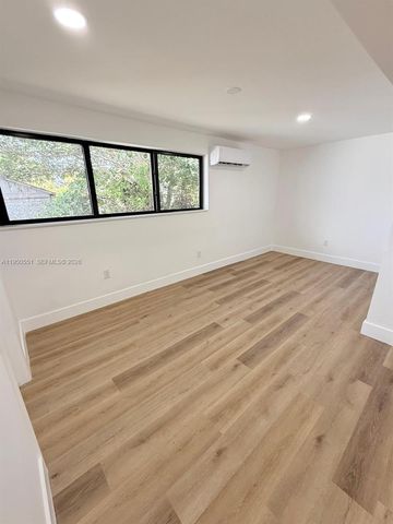 9305 NW 14th Ave, Miami, FL 33147