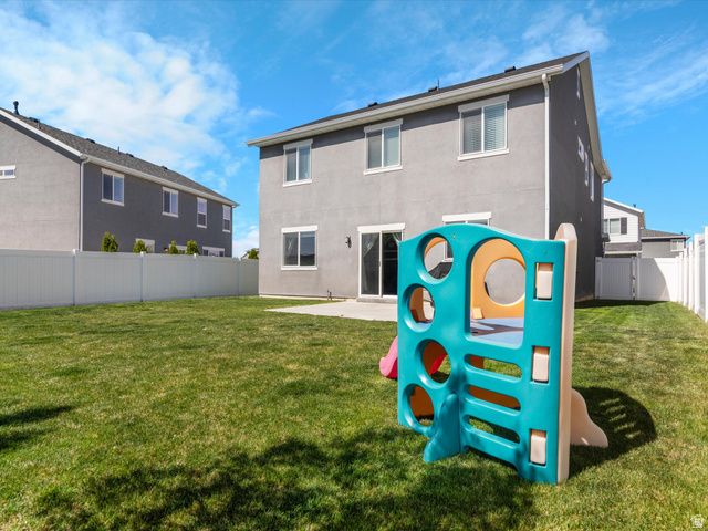 1512 W PARKVIEW DR, Syracuse, UT 84075
