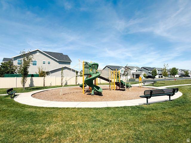 1512 W PARKVIEW DR, Syracuse, UT 84075