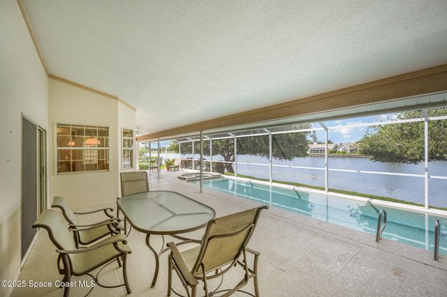 662 Rossmoor Circle, Melbourne, FL 32940