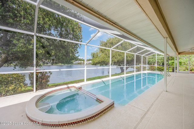 662 Rossmoor Circle, Melbourne, FL 32940