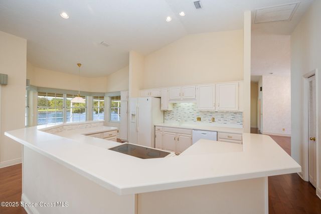 662 Rossmoor Circle, Melbourne, FL 32940