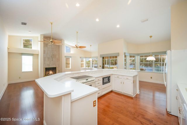 662 Rossmoor Circle, Melbourne, FL 32940