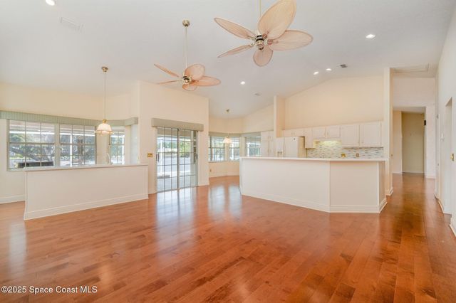 662 Rossmoor Circle, Melbourne, FL 32940