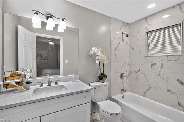 206 Cellardoor CT, Hampton, VA 23666