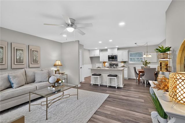 206 Cellardoor CT, Hampton, VA 23666