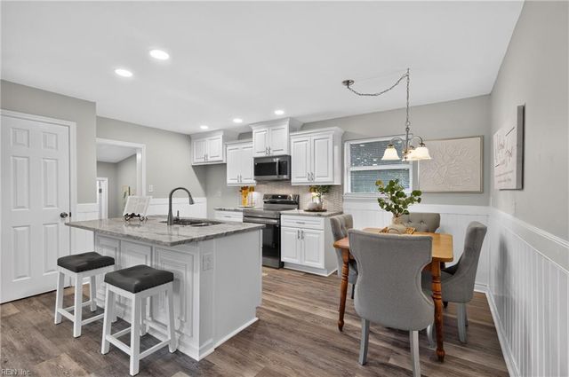 206 Cellardoor CT, Hampton, VA 23666