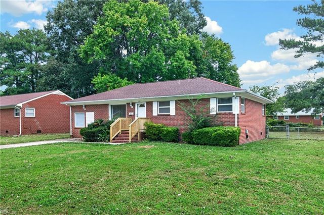 206 Cellardoor CT, Hampton, VA 23666