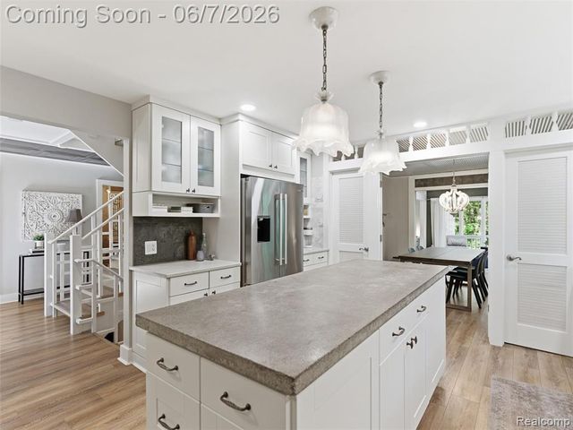 202 Nakomis Trail, Lake Orion, MI 48362