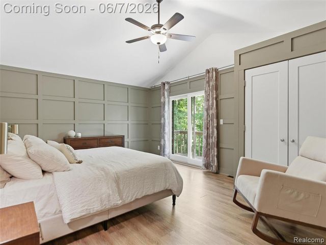 202 Nakomis Trail, Lake Orion, MI 48362