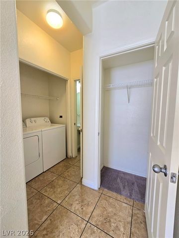 10520 Sun Palace Court, Las Vegas, NV 89129