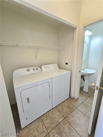10520 Sun Palace Court, Las Vegas, NV 89129