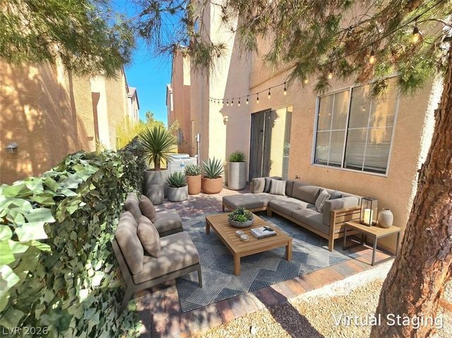 10520 Sun Palace Court, Las Vegas, NV 89129