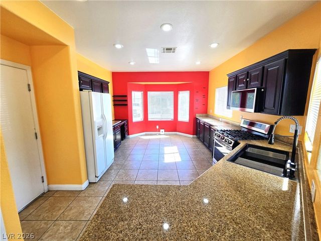 10520 Sun Palace Court, Las Vegas, NV 89129