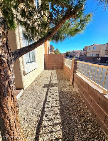 10520 Sun Palace Court, Las Vegas, NV 89129