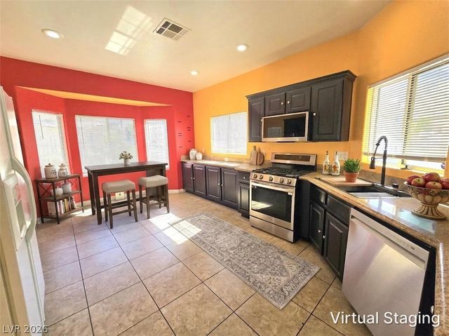 10520 Sun Palace Court, Las Vegas, NV 89129
