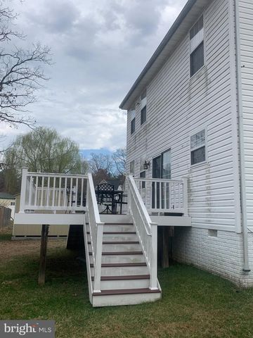 1100 STATION DR, La Plata, MD 20646