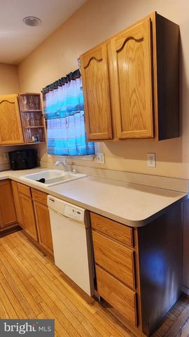 1100 STATION DR, La Plata, MD 20646