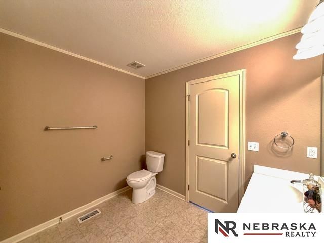 8716 S 163rd Street, Omaha, NE 68136