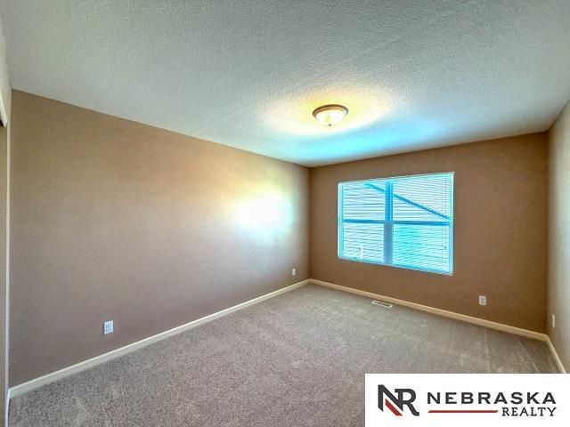 8716 S 163rd Street, Omaha, NE 68136