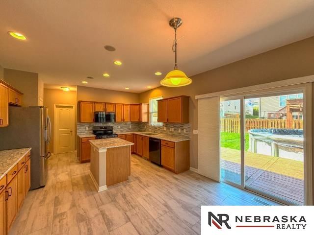 8716 S 163rd Street, Omaha, NE 68136