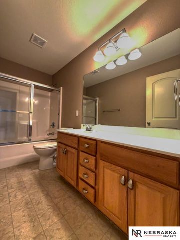 8716 S 163rd Street, Omaha, NE 68136