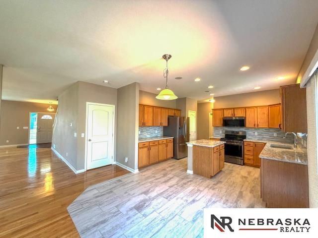8716 S 163rd Street, Omaha, NE 68136