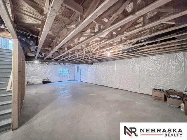 8716 S 163rd Street, Omaha, NE 68136