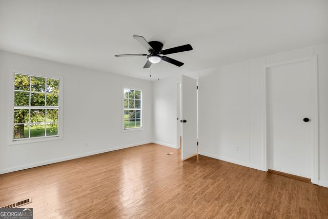 5724 Highway 82 SPUR, Commerce, GA 30529