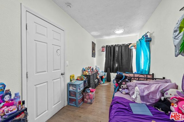 1325 E Adams Boulevard, Los Angeles, CA 90011