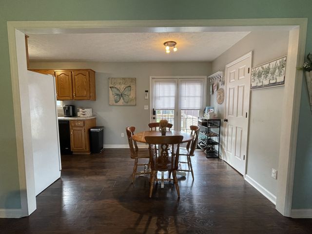 647 Chitwood Dr, Lafayette, TN 37083