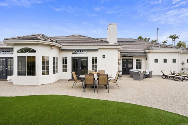 1221 Vista Grande Road, El Cajon, CA 92019