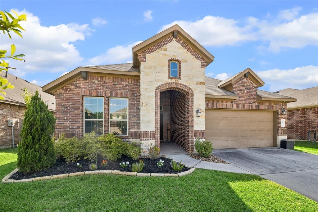4911 Creekside Haven Trail, Spring, TX 77389